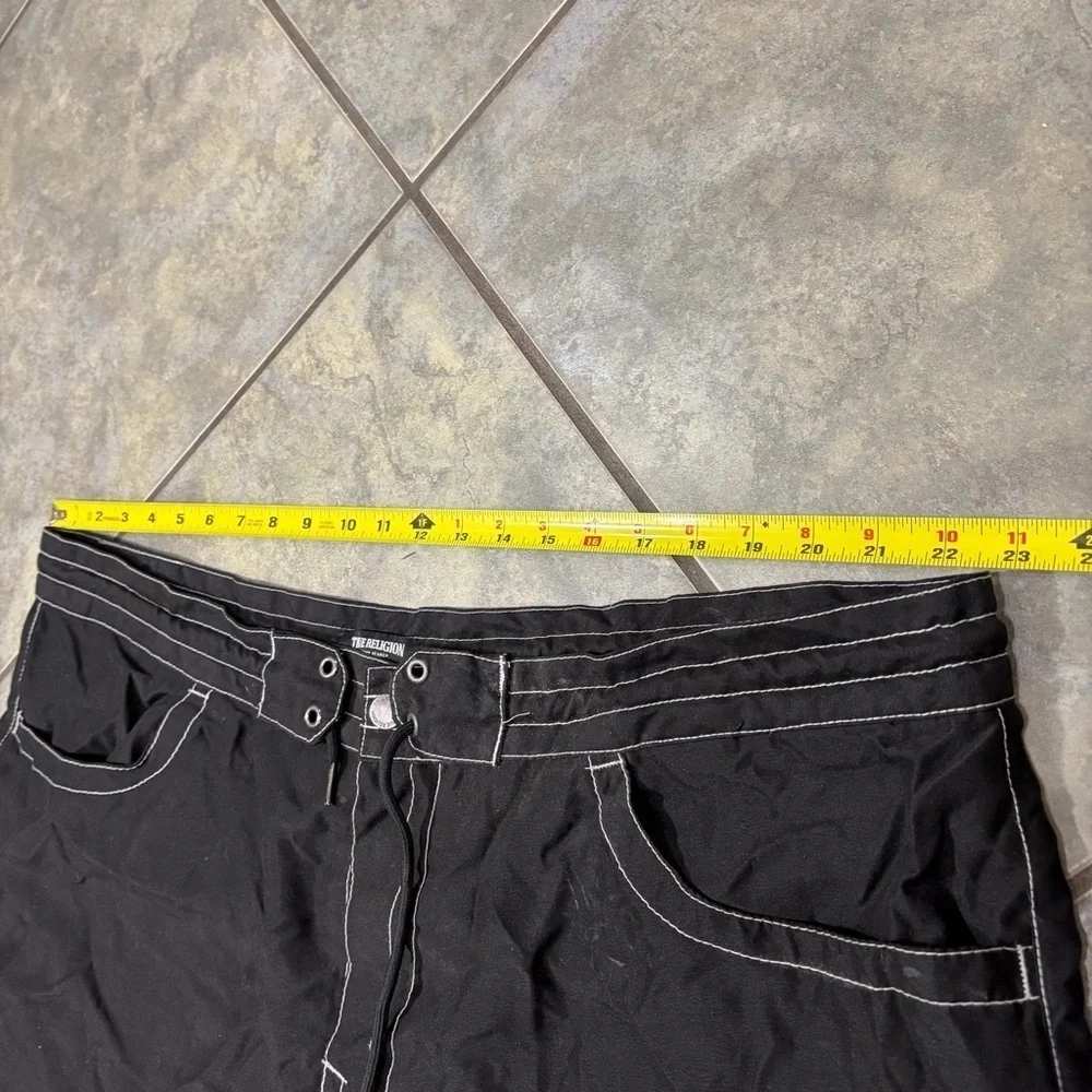 True Religion Men’s Board Shorts Swim Trunks Size 42 Black Swimwear Beach Y2K